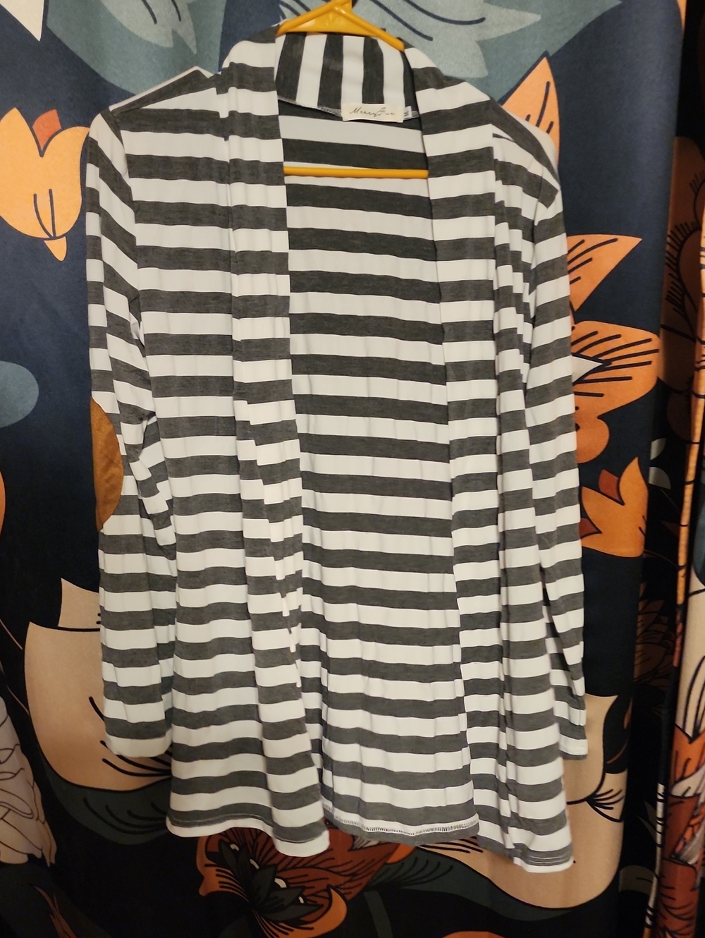 Women's Black & White Striped Open-Front Blazer
